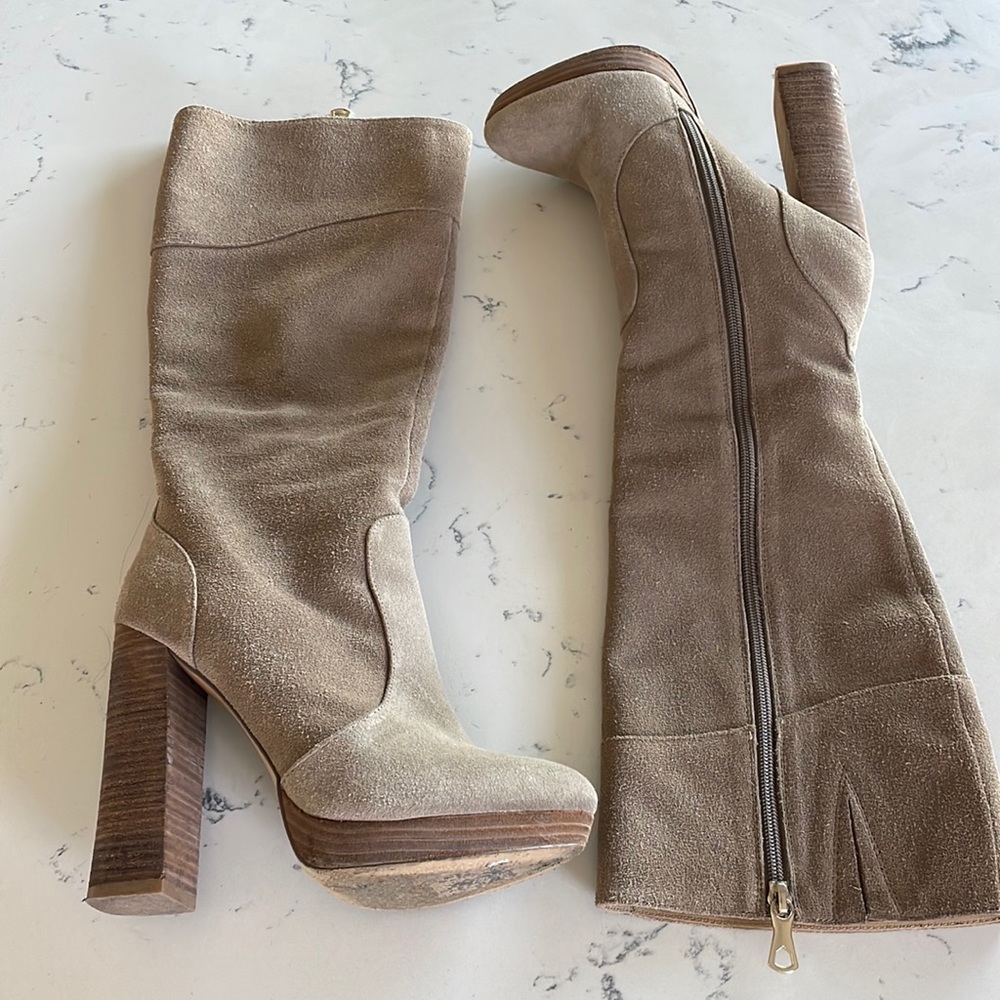 BCBG Charlize leather boots 6.5